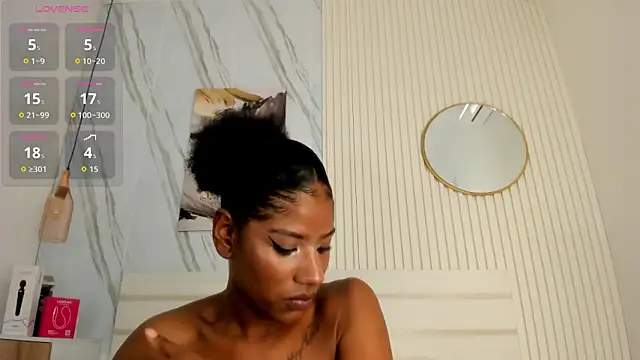 Afro_Luna's Live XXX Chat