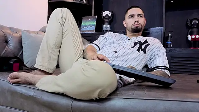 Pokazy przed kamerką – matteosantos