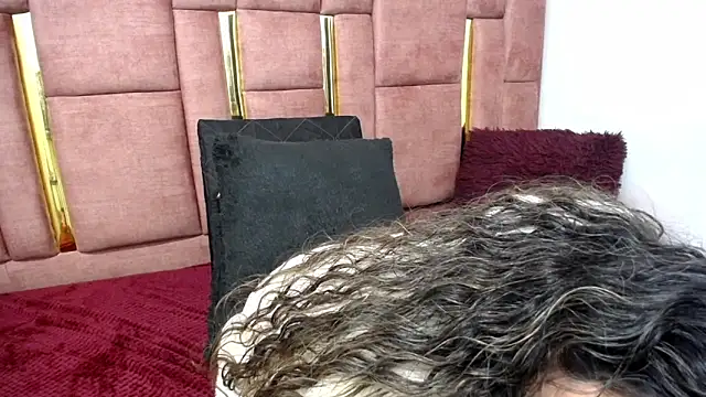 SKARLET_KOVA Chat XXX in diretta