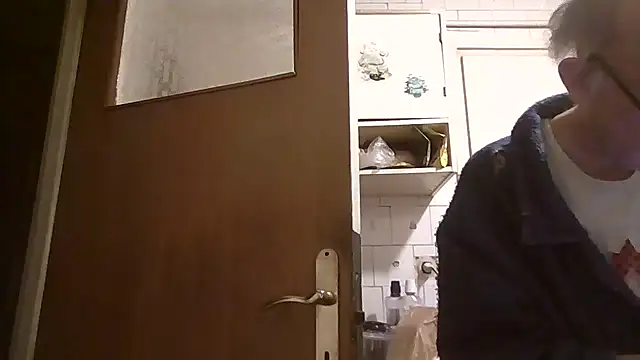 mariusica1@xh 现场XXX聊天