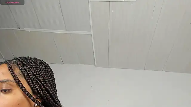 Sophia_Ebony: απευθείας συνομιλία ΧΧΧ