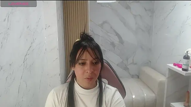 gabriella_storm_tf Adlı Modelin Canlı XXX Sohbeti