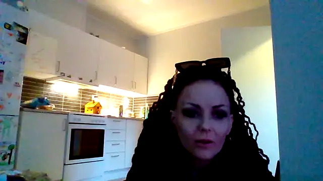 دردشة shyhornymommy الجنسية المباشرة