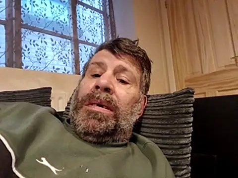 Chat +18 de stud2512 ao vivo