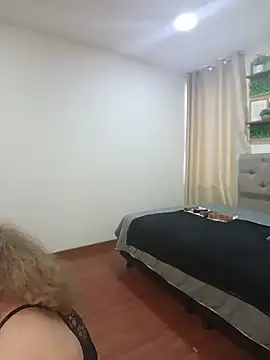 Czat XXX na żywo – sasi_luna