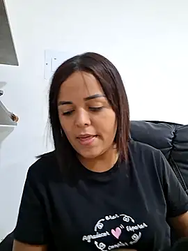 Chat XXX en directo de Naugthy-Mey