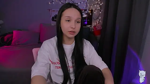 SoftyMooon Chat XXX live