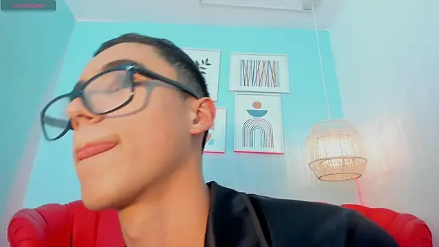 Jostyn_rous Live XXX Chat