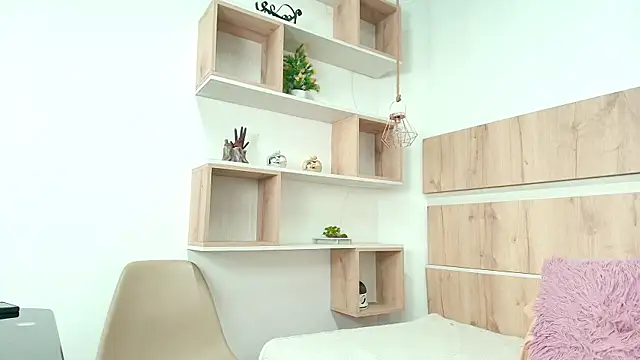 Czat XXX na żywo – Little__maddy