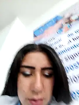 CAROLINE__07's Live XXX Chat