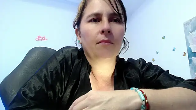 Chat +18 de victoria_jones ao vivo