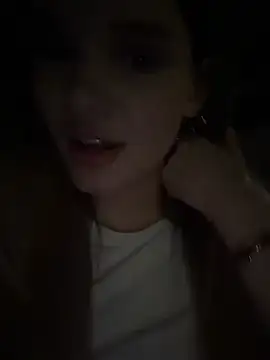 BARAVISHA Adlı Modelin Canlı XXX Sohbeti