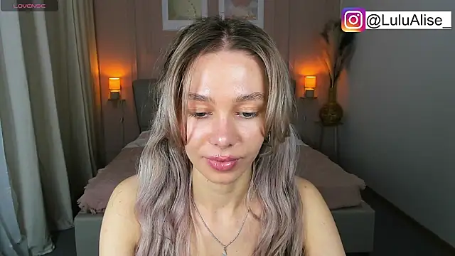 LuluAlis – Live XXX-chat