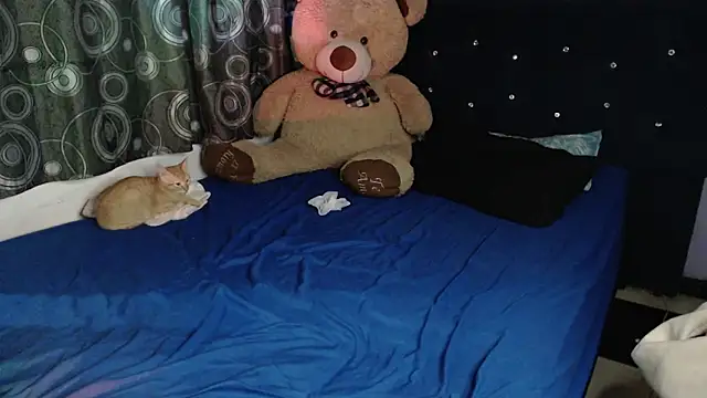 Chat +18 de ANGELIQUE_KLANE ao vivo