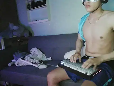 boyhigh1997 élő XXX-chatje