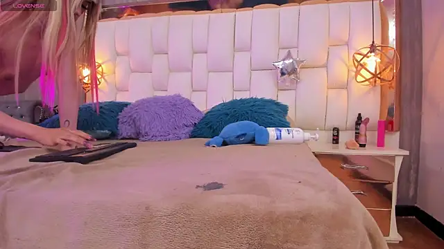 Foxxy_Doll Live XXX-Chat