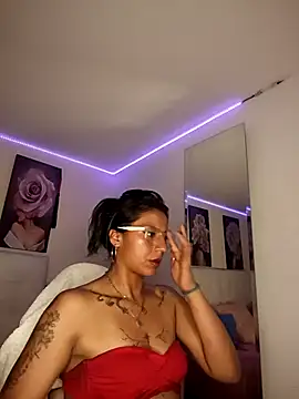 Chatroom XXX en direct de SamathaMay