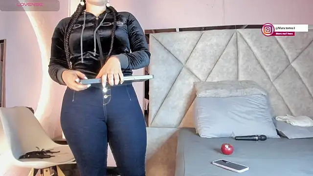 Mara_Torres1's Live XXX Chat