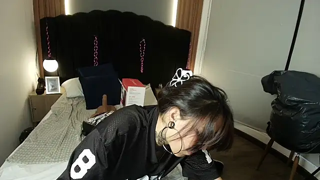 Chat XXX ao vivo de LiaMonroee_