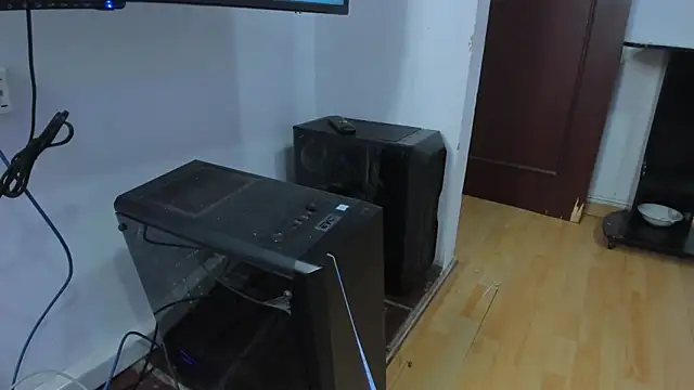 Aliss_Aron's Live XXX Chat