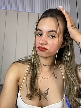 Онлайн чат XXX JuliaColemann