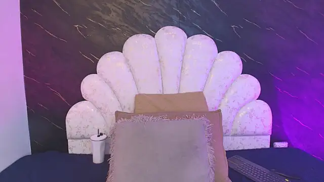 _MiaBrown_ Live XXX-Chat