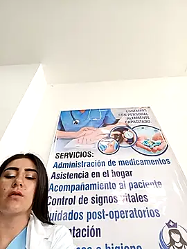 XXX chat uživo modela CAROLINE__07