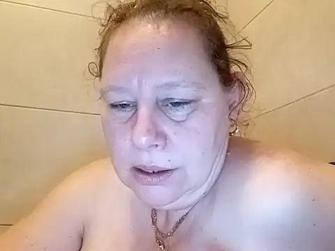 XXX chat uživo modela Jahudka47