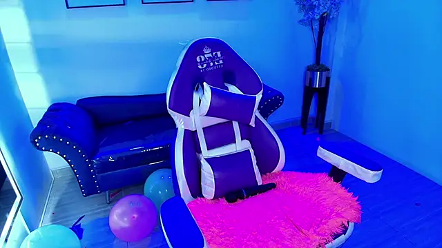 Maddie_T18 – Naživo XXX chat