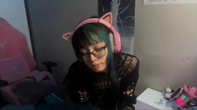 SaxonDibs: διαδικτυακό σόου στην κάμερα