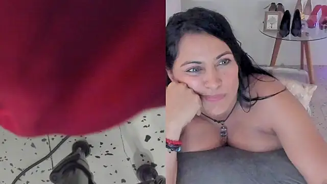 XXX chat uživo modela IsiisLovei