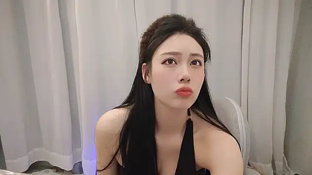 hayuyuyu Live XXX-Chat