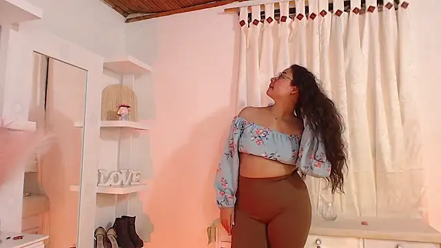 دردشة _Kim__M الجنسية المباشرة