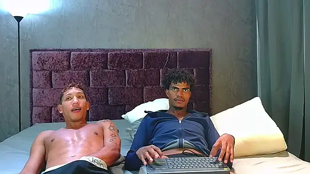 Show modela The_golden_boys1 na web-kameri