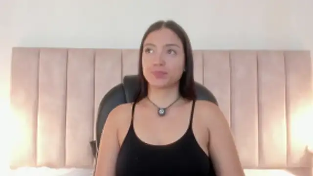 Megan-8 Live XXX-Chat