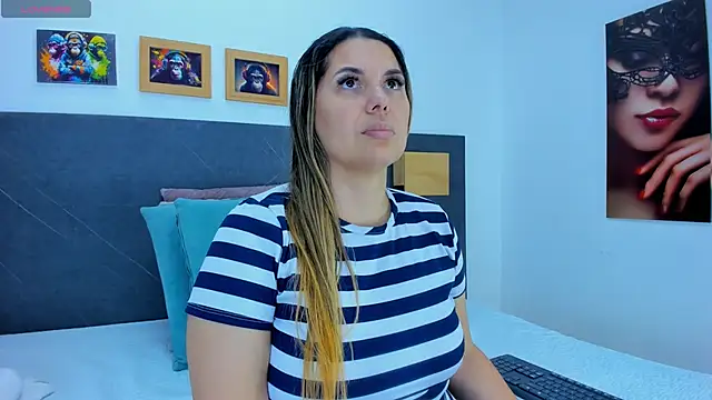 Andhrea_Vale Live XXX-Chat