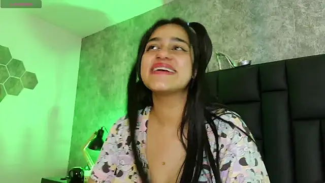 crystaldarliingのライブXXXチャット