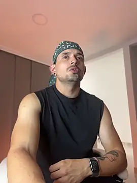 TroyeSavage Chat XXX live