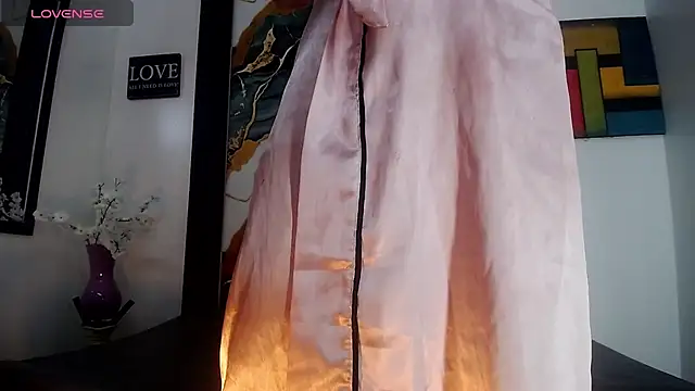 Sharlotte_Jones' Webcam Show