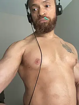 Fathero1time Chat XXX in diretta