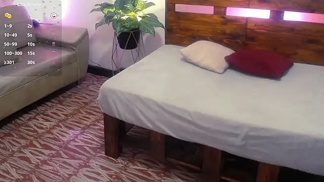 Yeseniaa25_のライブXXXチャット