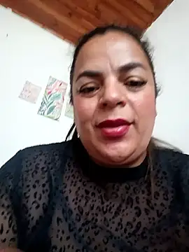 Mia-Glow – Live XXX-chat