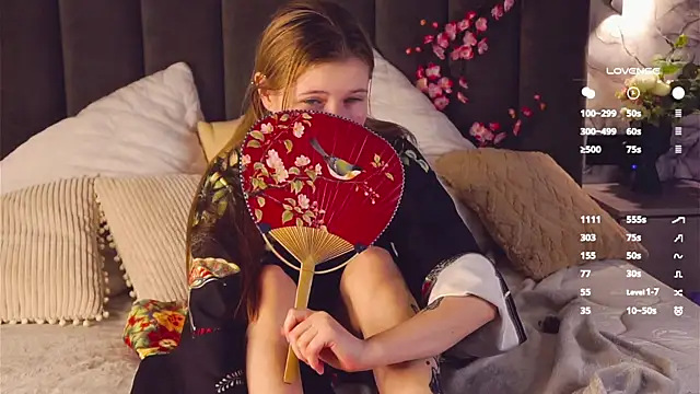 LynHillaire Live XXX-Chat