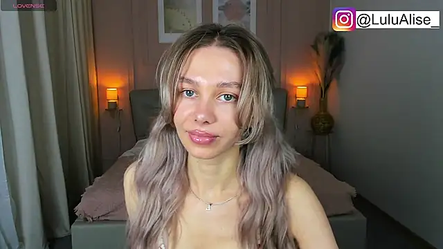 LuluAlis – Live XXX-chat