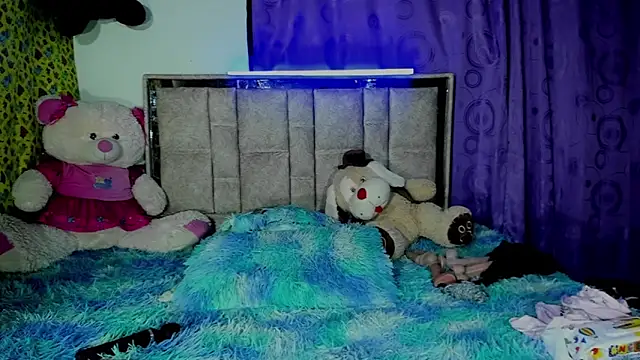 moniquehisk Adlı Modelin Canlı XXX Sohbeti