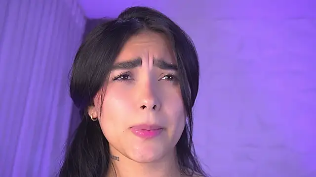 katy_rioss Adlı Modelin Canlı XXX Sohbeti