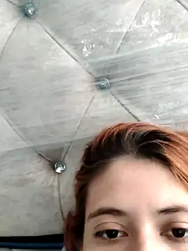 Chat +18 de Sasha_Red_ ao vivo