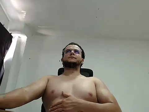 Masterboy00: онлайн-секс-чат