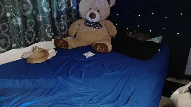 ANGELIQUE_KLANE: απευθείας συνομιλία ΧΧΧ