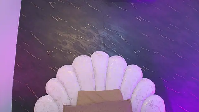 _MiaBrown_: απευθείας συνομιλία ΧΧΧ